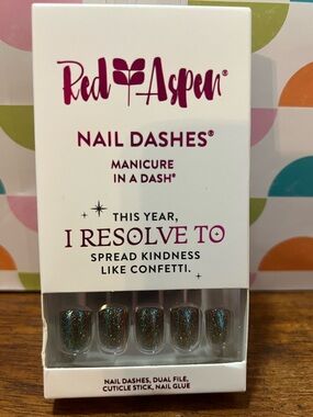 Red Aspen Holographic Nail Dashes - Let’s count down with Lyra